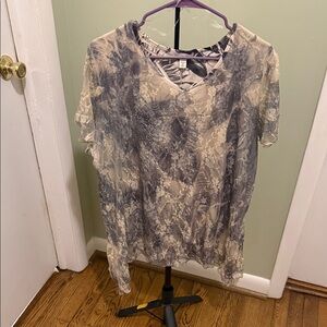 Chic Lace Short Sleeve Top